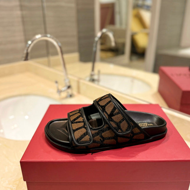 VALENTINO 26S VELCRO SANDALS IN BROWN AND BLACK JACQUARD FABRIC