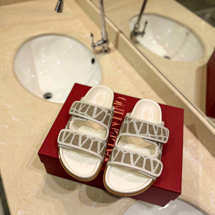 VALENTINO 26S VELCRO SANDALS IN CREAM WHITE AND BEIGE JACQUARD FABRIC