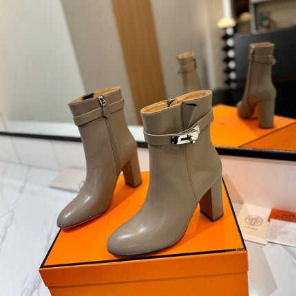 HM 26S ANKLE BOOTS 85 MM IN GREYISH BEIGE CALFSKIN