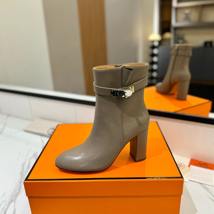 HM 26S ANKLE BOOTS 85 MM IN GREYISH BEIGE CALFSKIN