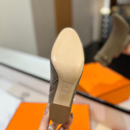 HM 26S ANKLE BOOTS 85 MM IN GREYISH BEIGE CALFSKIN