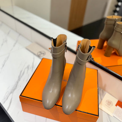 HM 26S ANKLE BOOTS 85 MM IN GREYISH BEIGE CALFSKIN