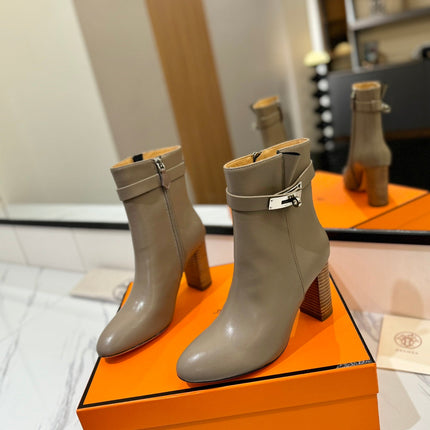 HM 26S ANKLE BOOTS 85 MM IN GREYISH BEIGE CALFSKIN