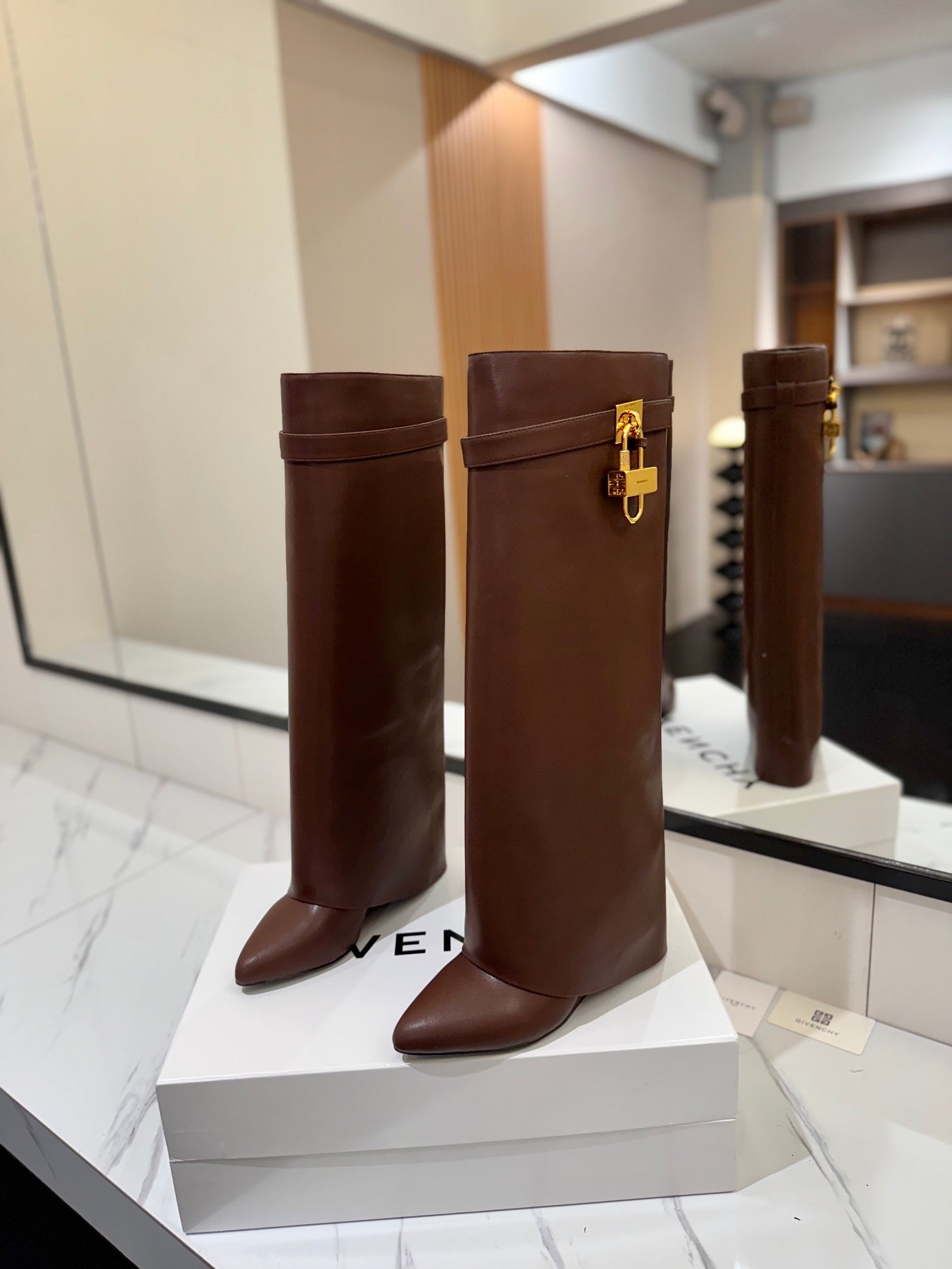 SHARK LOCK HIGH BOOTS IN BROWN CALFSKIN