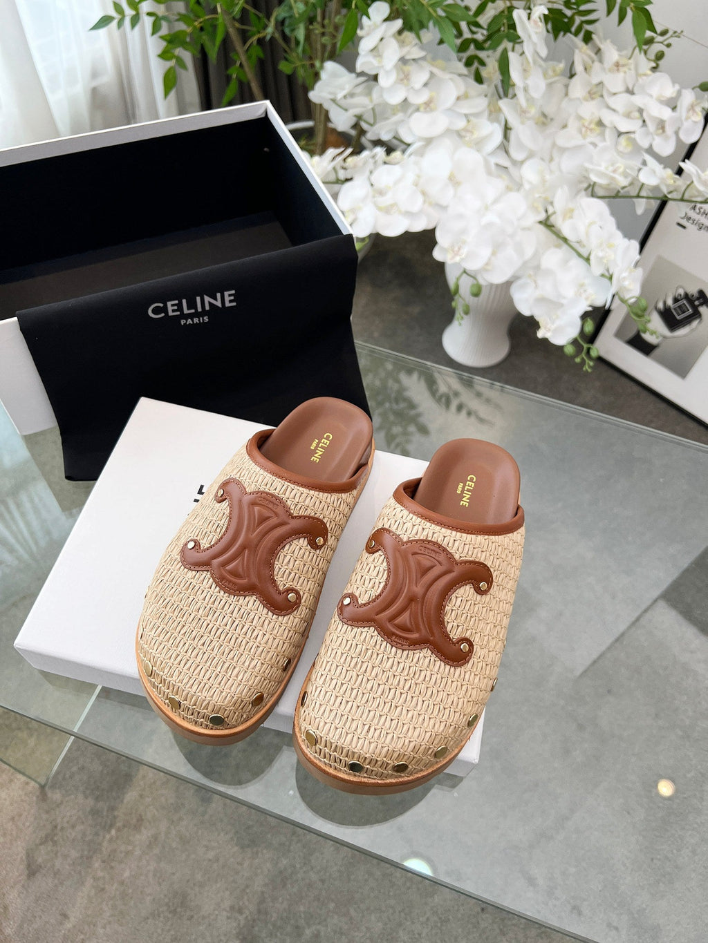 CELINE 26S TRIOMPHE MULES IN BEIGE RAFFIA AND BROWN CALFSKIN