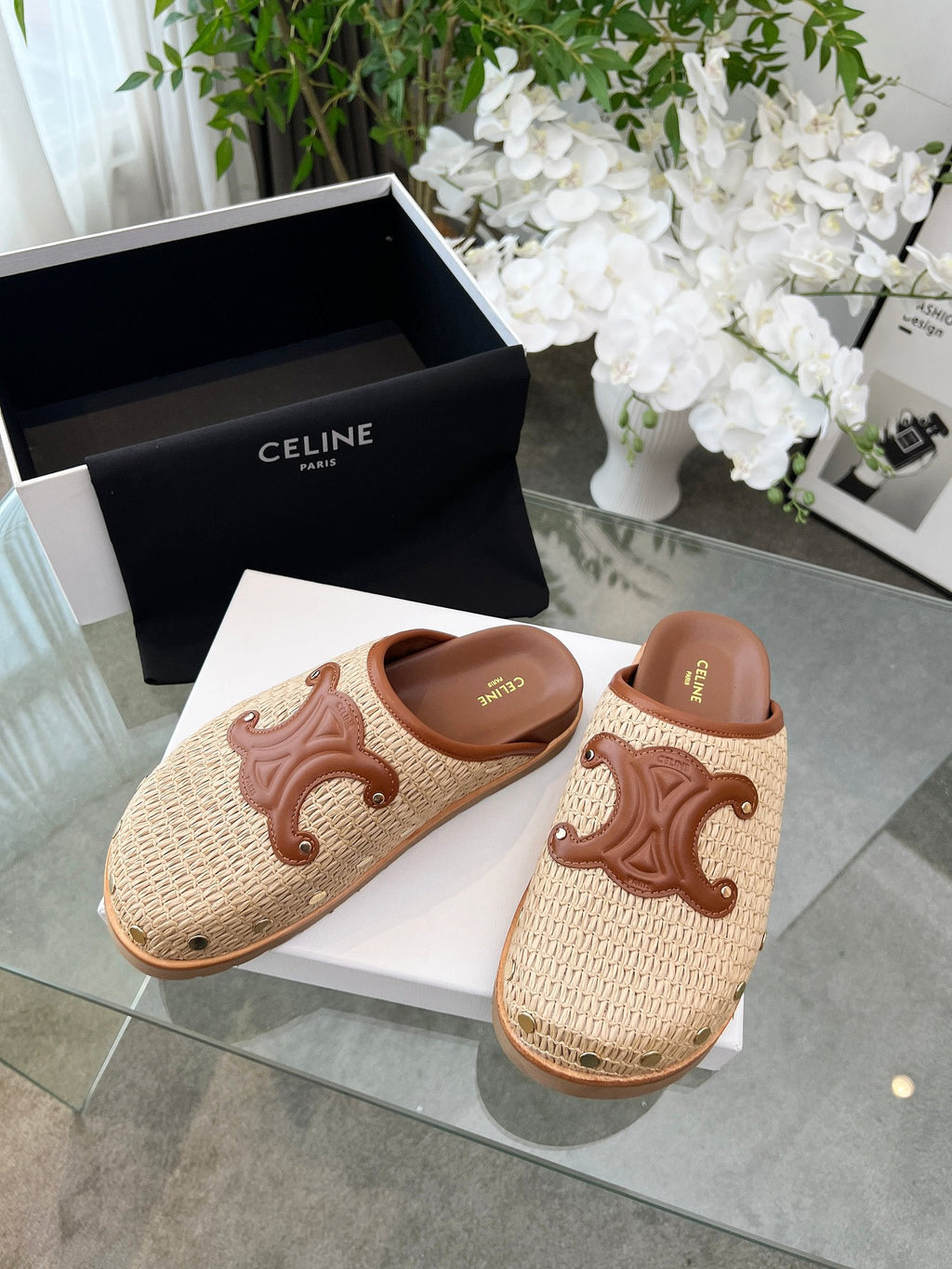 CELINE 26S TRIOMPHE MULES IN BEIGE RAFFIA AND BROWN CALFSKIN