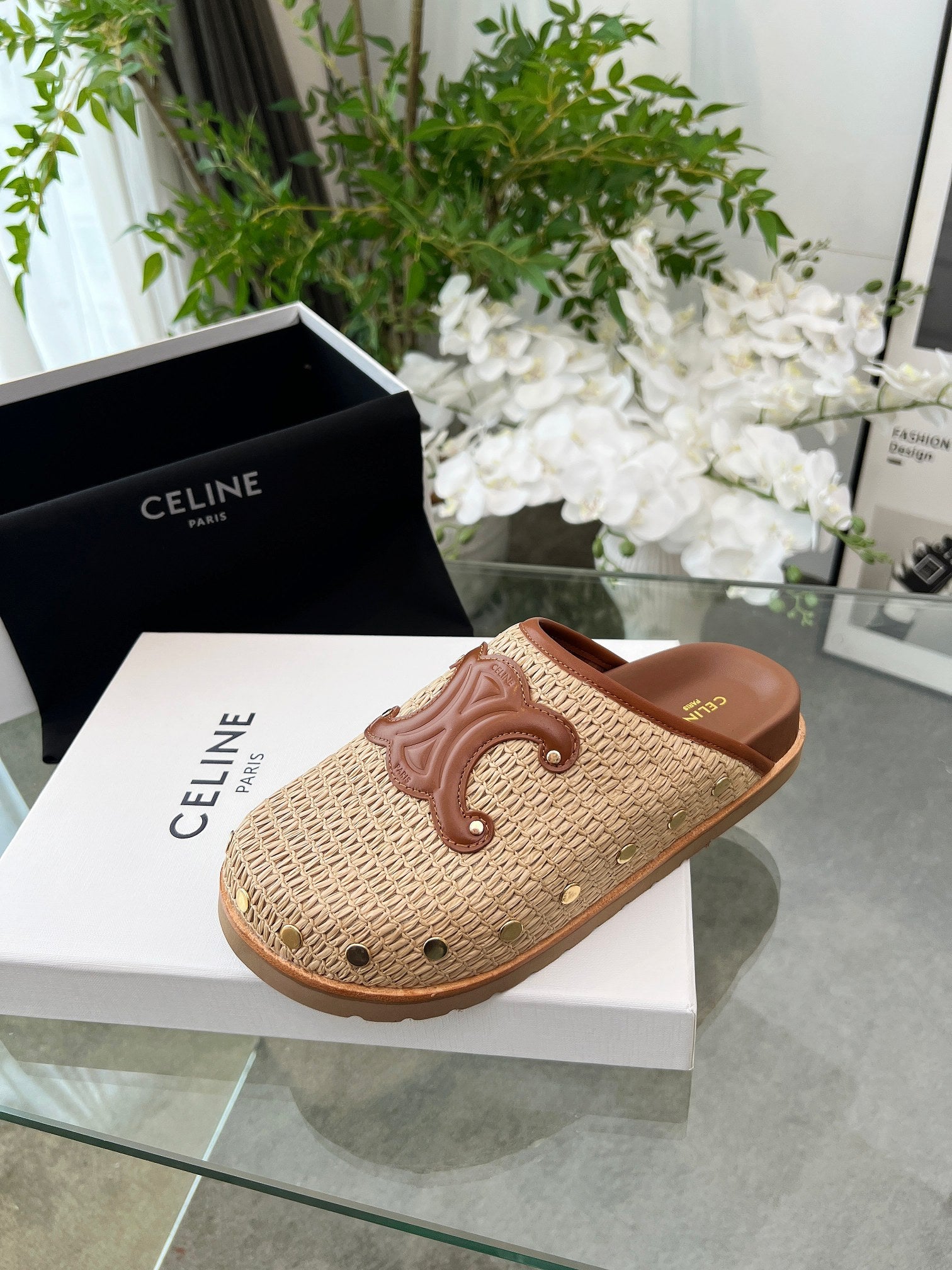 CELINE 26S TRIOMPHE MULES IN BEIGE RAFFIA AND BROWN CALFSKIN