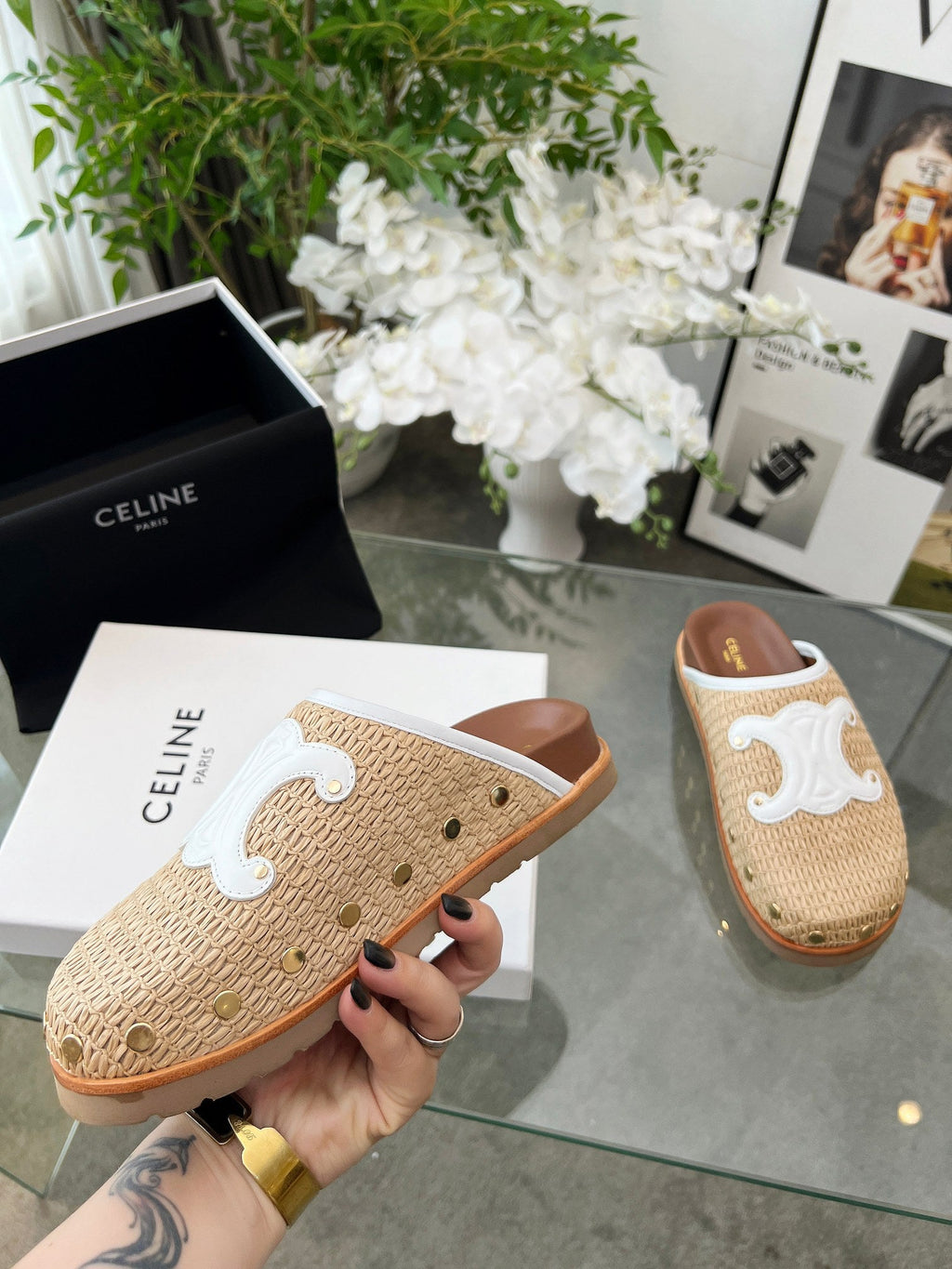 CELINE 26S TRIOMPHE MULES IN BEIGE RAFFIA AND WHITE CALFSKIN