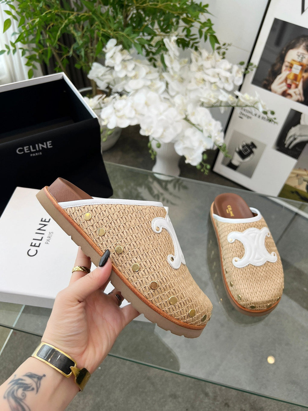 CELINE 26S TRIOMPHE MULES IN BEIGE RAFFIA AND WHITE CALFSKIN