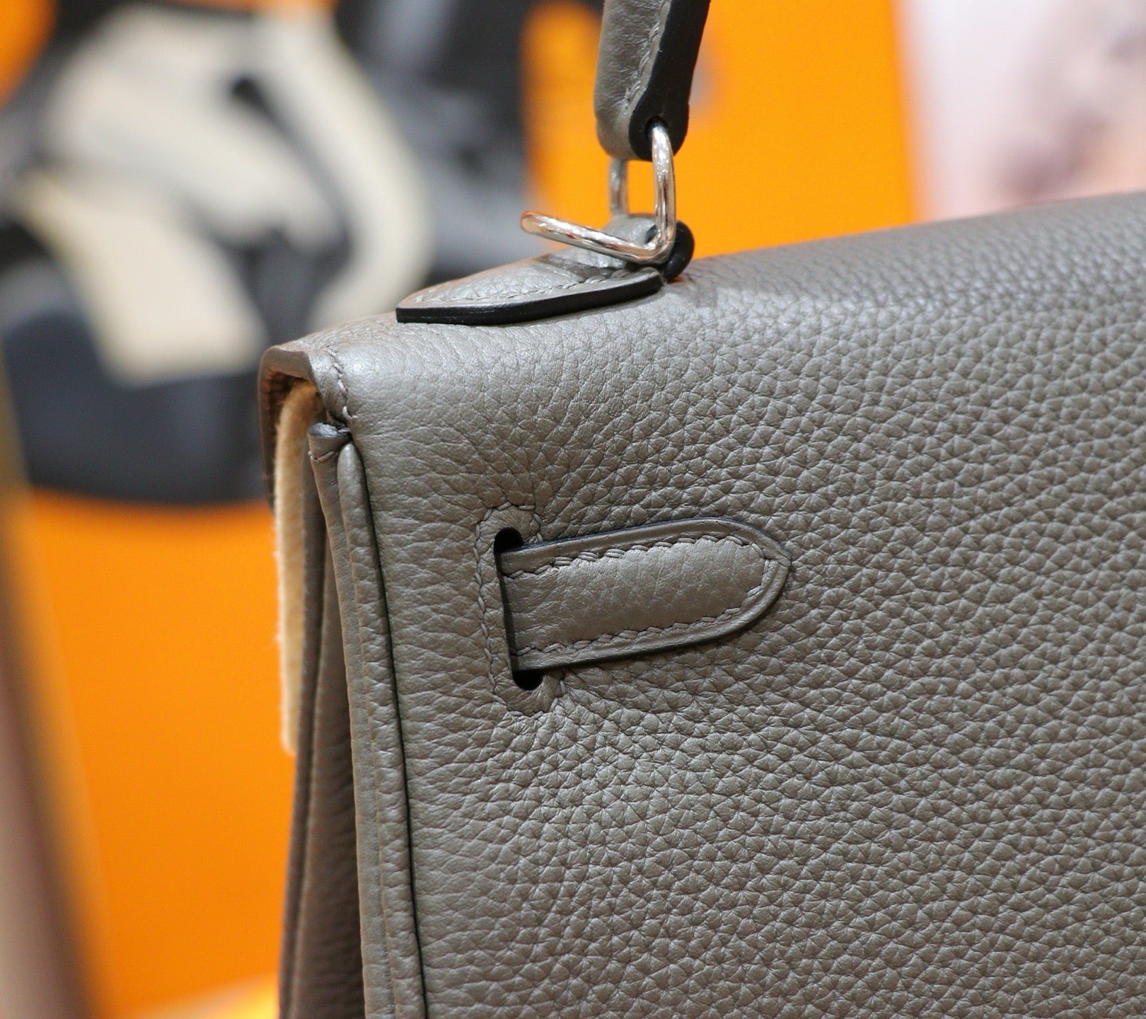 HM 25S KELLY BAG 25 CM IN GREY TOGO WITH SILVER HARDWARE