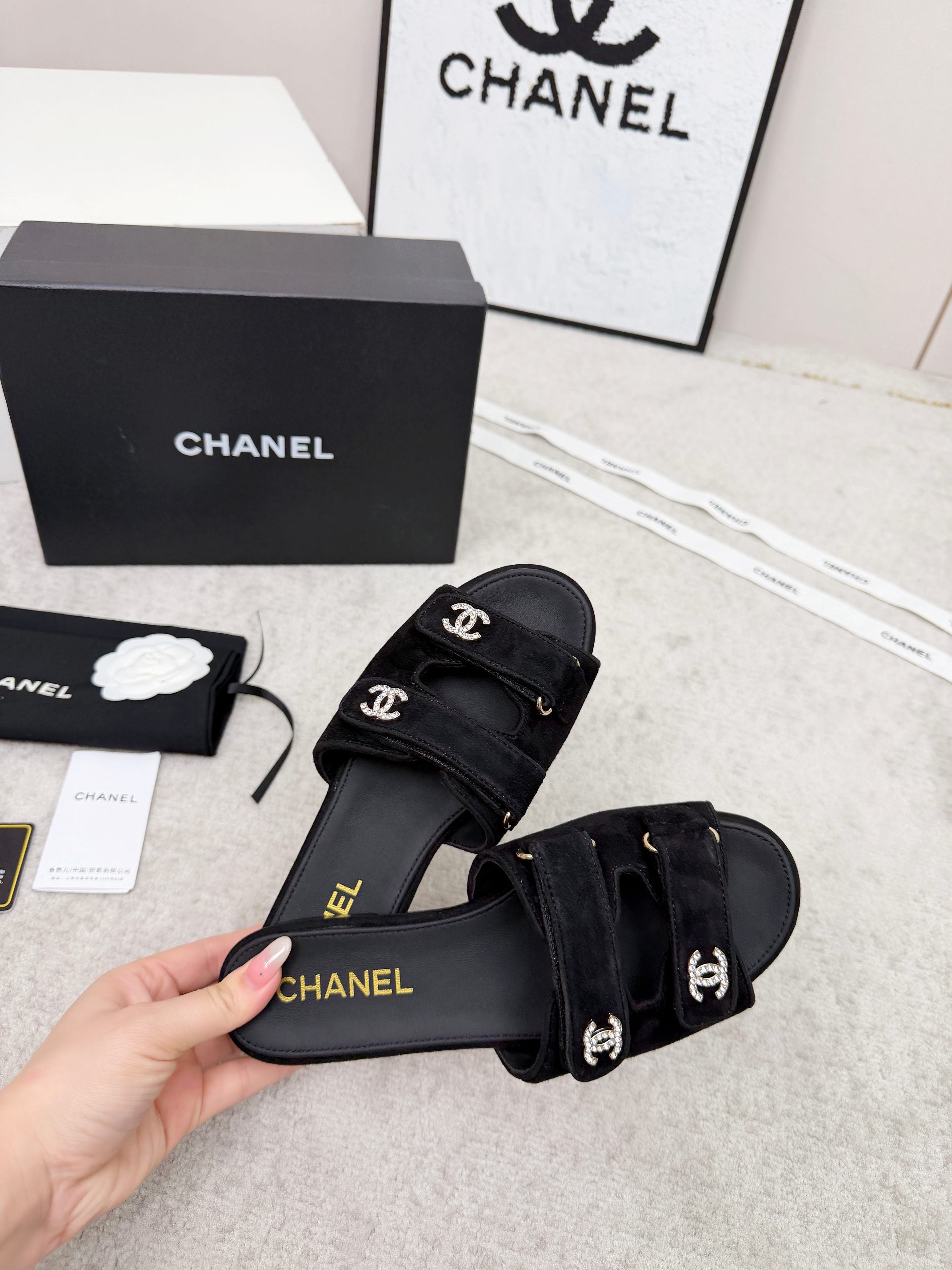 CHANEL 26S DOUBLE STRAP SLIDE SANDALS IN BLACK SUEDE AND CALFSKIN