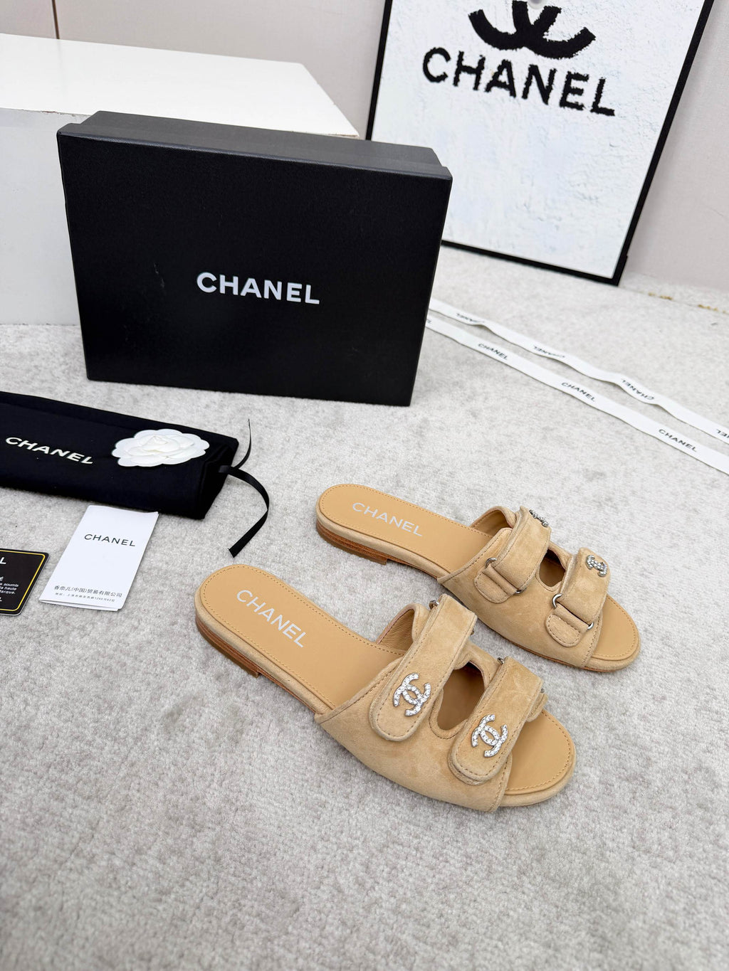CHANEL 26S DOUBLE STRAP SLIDE SANDALS IN BEIGE SUEDE AND CALFSKIN