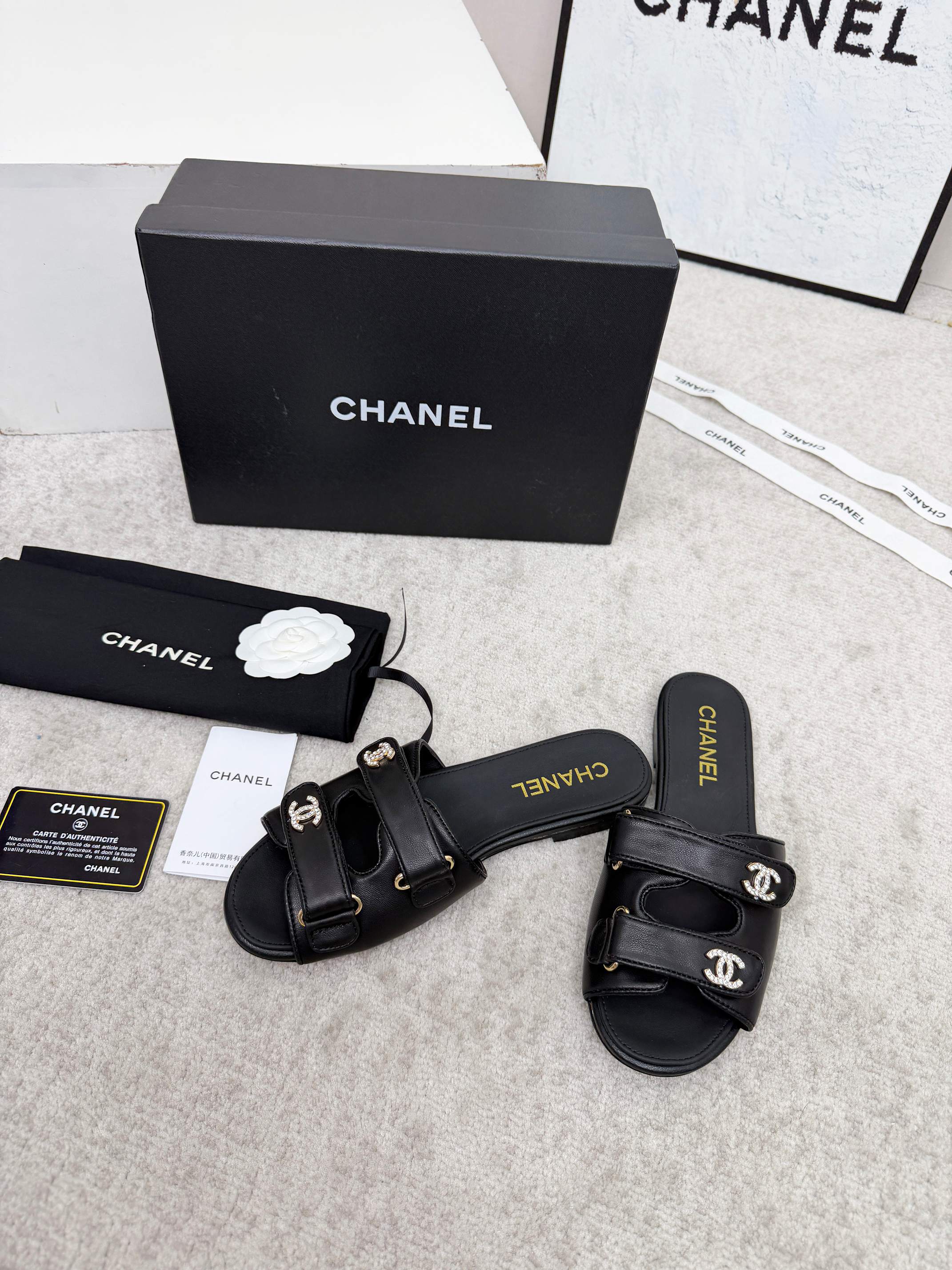 CHANEL 26S DOUBLE STRAP SLIDE SANDALS IN BLACK CALFSKIN