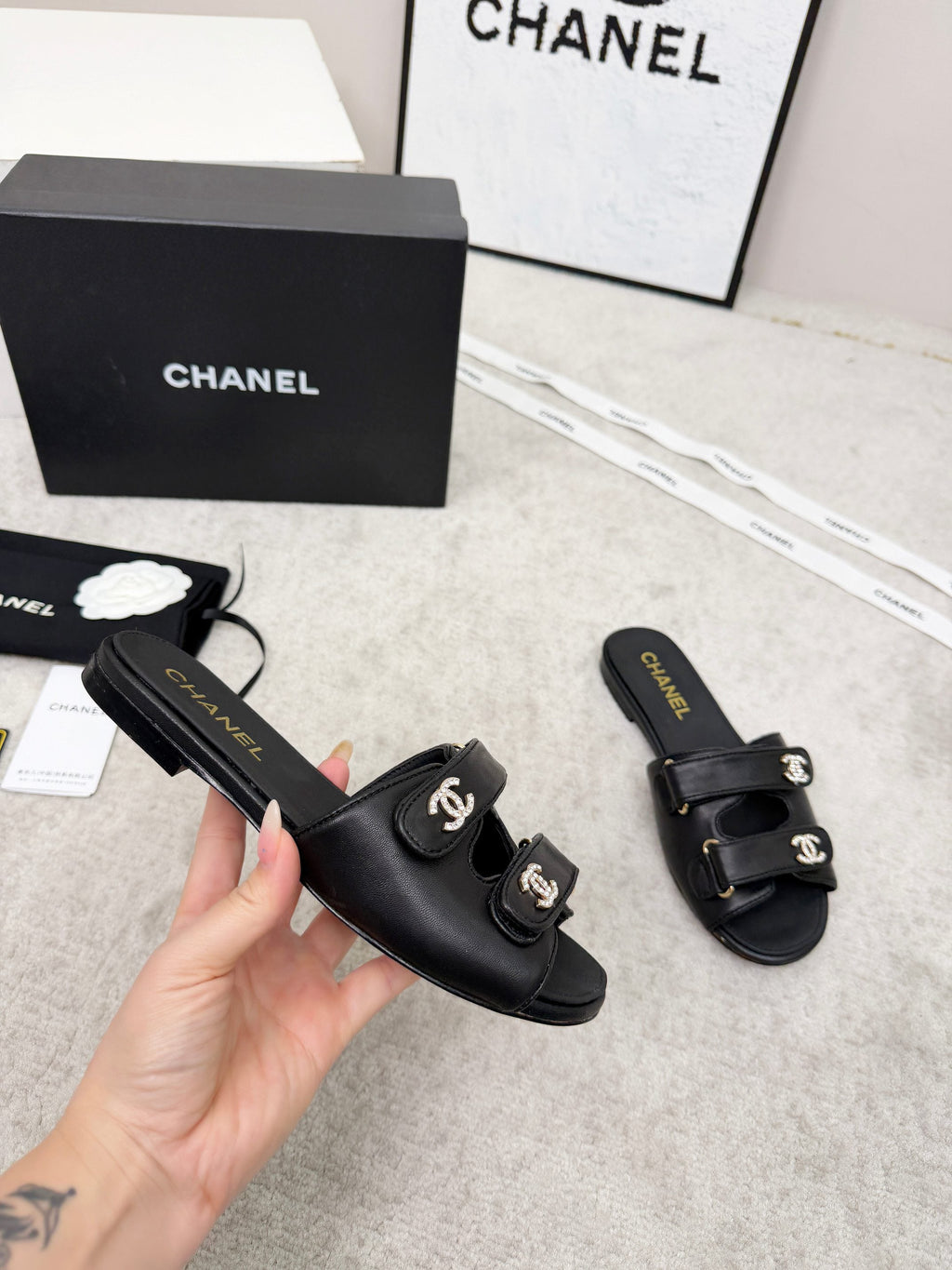 CHANEL 26S DOUBLE STRAP SLIDE SANDALS IN BLACK CALFSKIN
