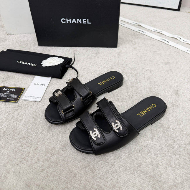 CHANEL 26S DOUBLE STRAP SLIDE SANDALS IN BLACK CALFSKIN