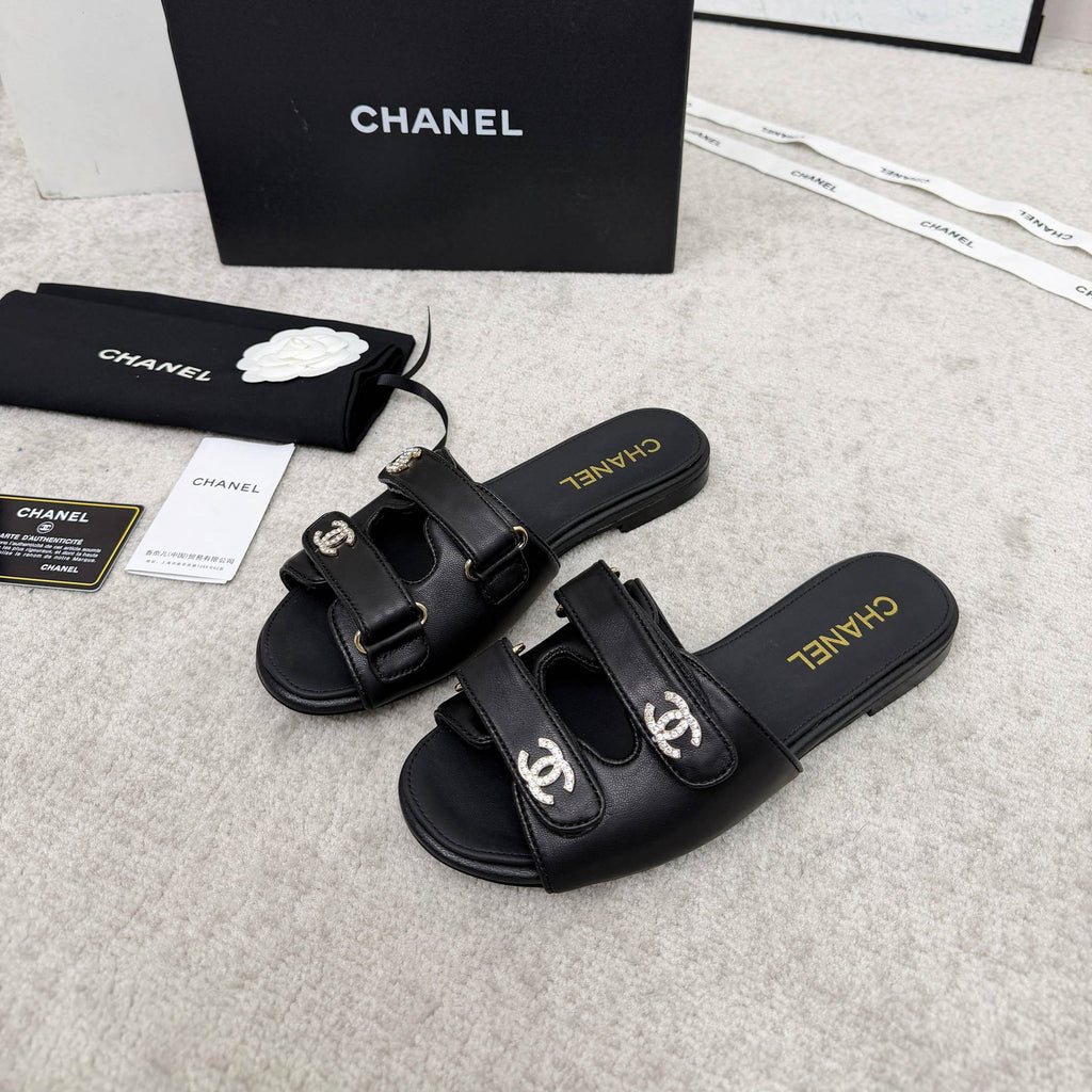 CHANEL 26S DOUBLE STRAP SLIDE SANDALS IN BLACK CALFSKIN