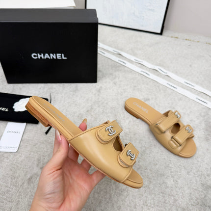 CHANEL 26S DOUBLE STRAP SLIDE SANDALS IN BEIGE CALFSKIN