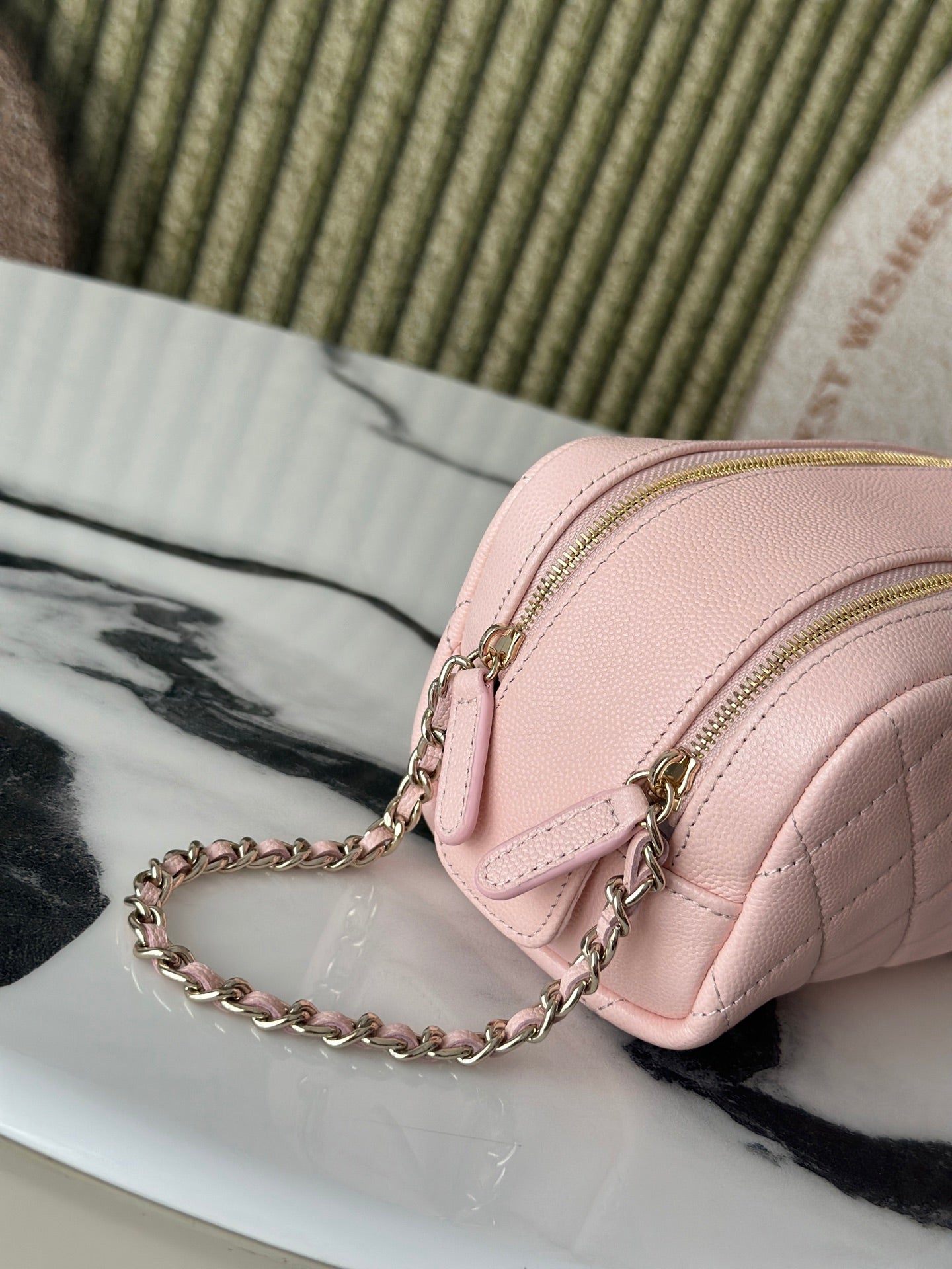 CHANEL 26S CLASSIC QUILTED COSMETIC POUCH 18 IN LIGHT PINK GRAINED CALFSKIN GOLD HARDWARE