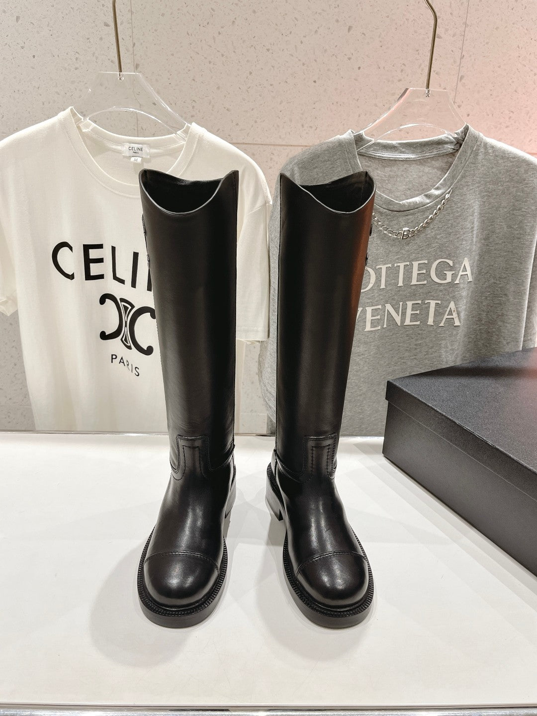 CC EMBOSSED LOGO HIGH BOOTS BLACK CALFSKIN
