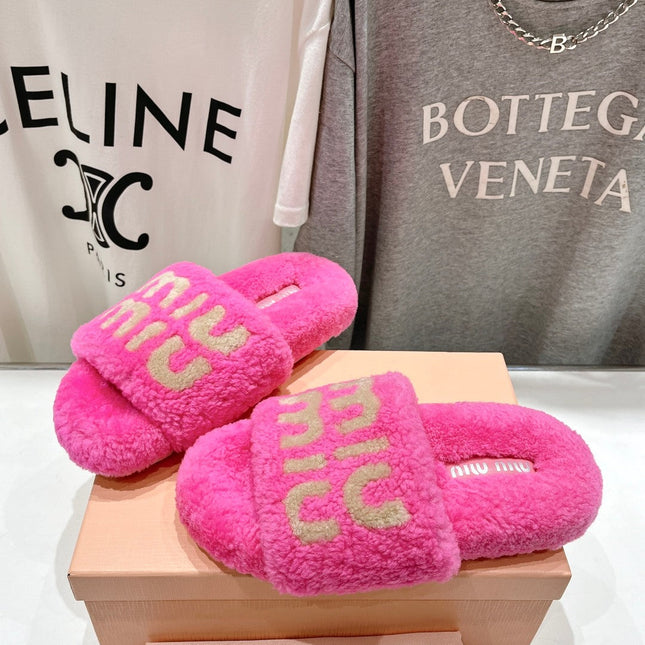 MIUMIU 26S SANDALS IN PINK SHEARLING WITH LOGO LETTERING
