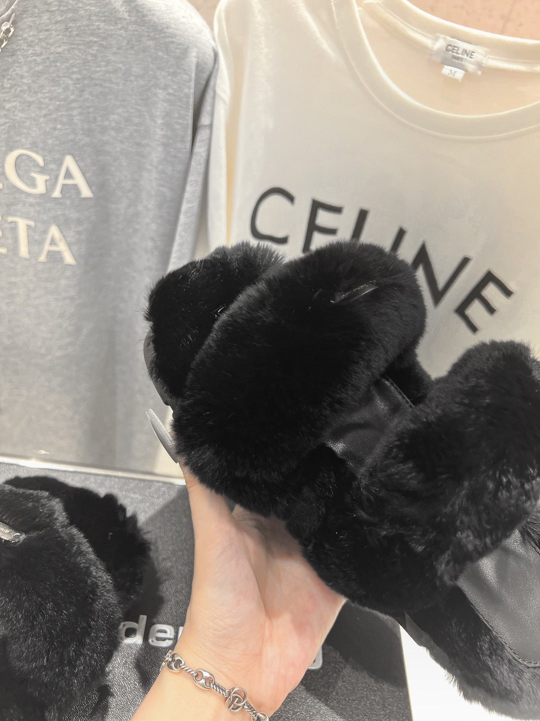CHUNKY PLATFORM SLIPPER IN BLACK RABBIT FUR