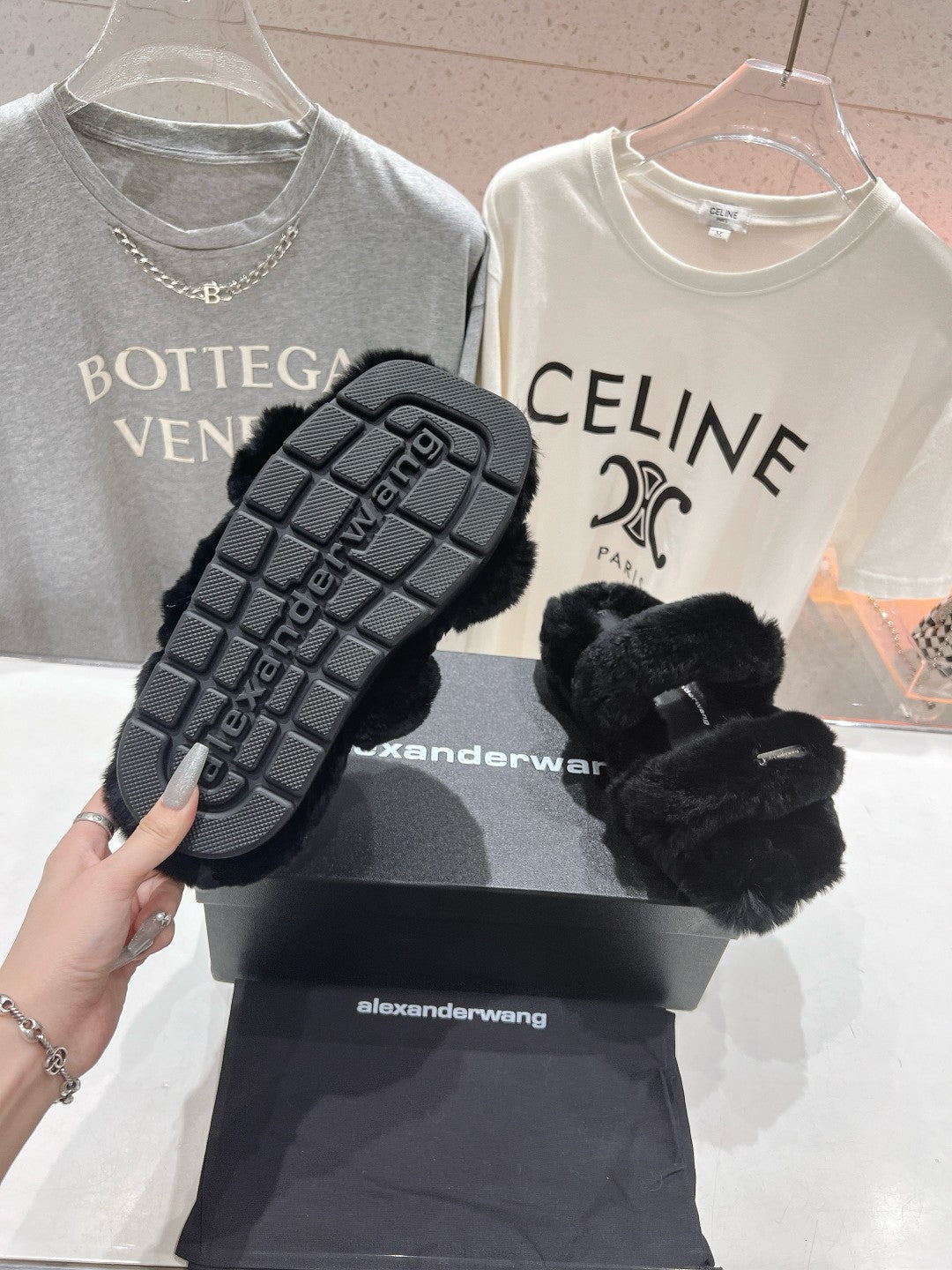 CHUNKY PLATFORM SLIPPER IN BLACK RABBIT FUR
