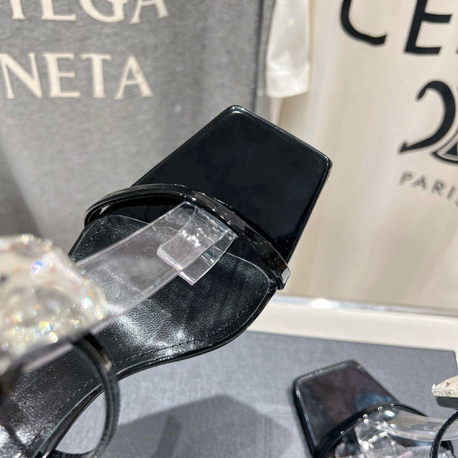 HIGH HEEL SANDALS IN BLACK GLOSSY CALFSKIN WTH STRAPS ATTACHED GEM