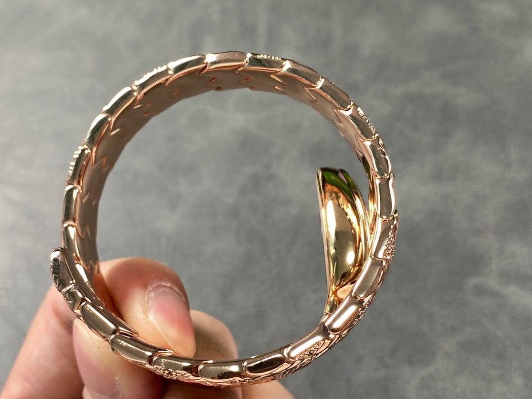 SERPENTI TUBOGAS QUARTZ ROSE GOLD GREEN DIAL