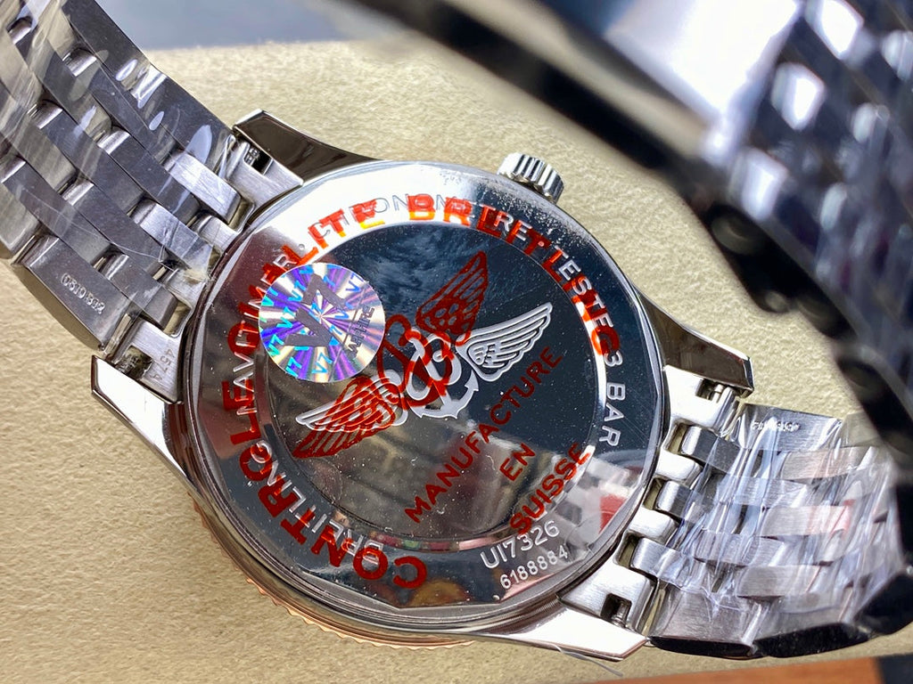 NAVITIMER AUTOMATIC 41 STEEL AND RED GOLD CASE WHITE DIAL
