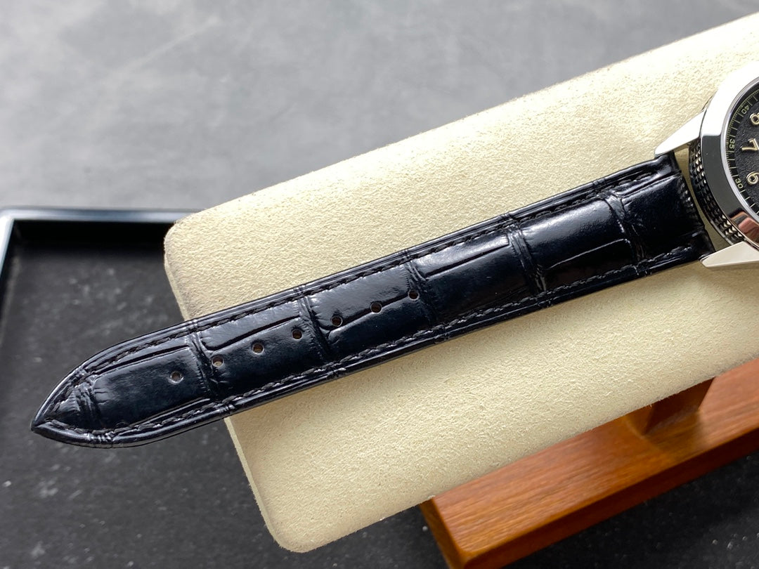 CALATRAVA WHITE GOLD CASE BLACK ALLIGATOR LEATHER STRAP
