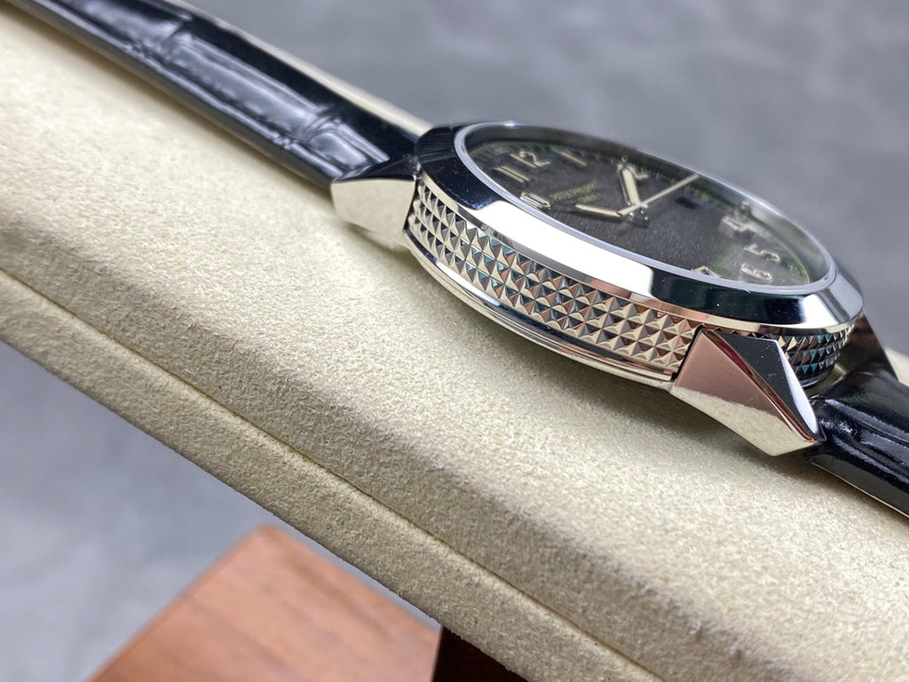 CALATRAVA WHITE GOLD CASE BLACK ALLIGATOR LEATHER STRAP