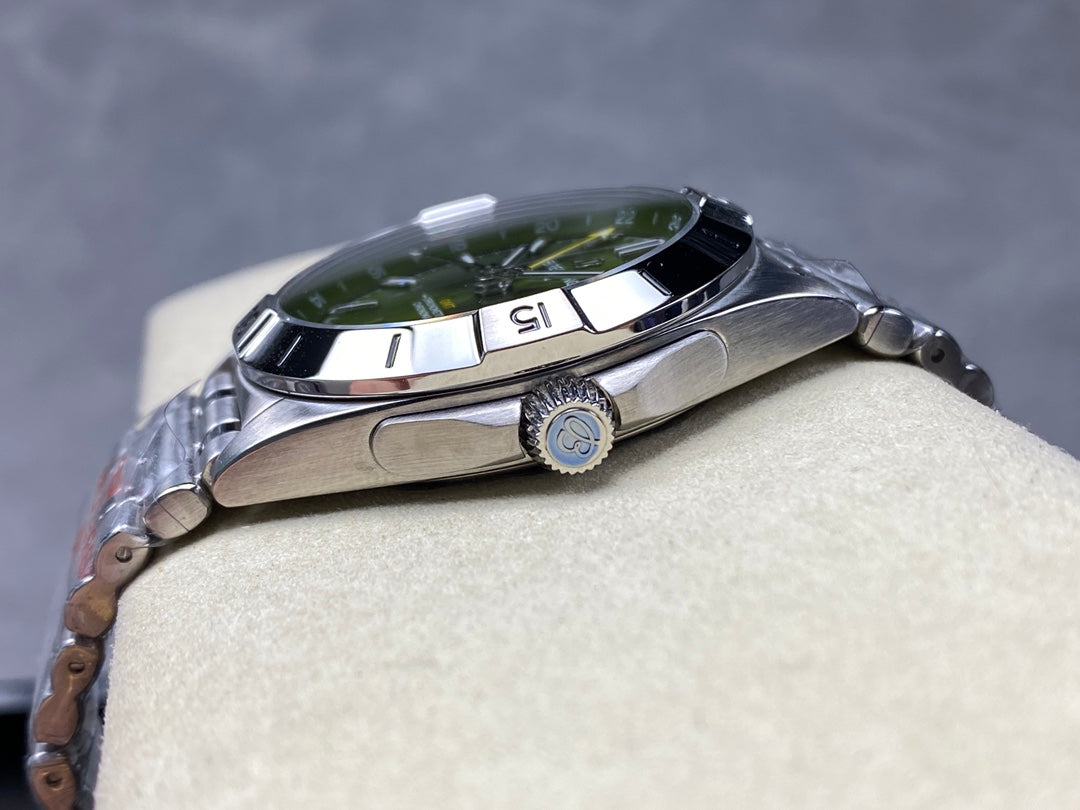 CHRONOMAT AUTOMATIC GMT 40 ALL STEEL OLIVE GREEN DIAL