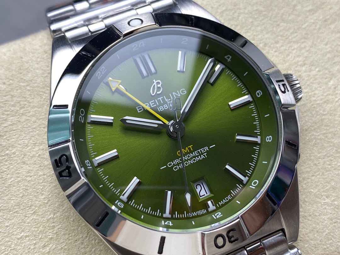 CHRONOMAT AUTOMATIC GMT 40 ALL STEEL OLIVE GREEN DIAL