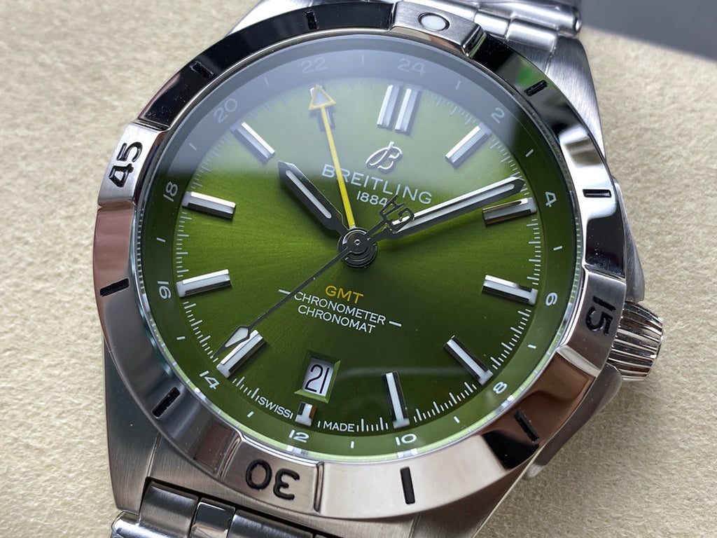 CHRONOMAT AUTOMATIC GMT 40 ALL STEEL OLIVE GREEN DIAL
