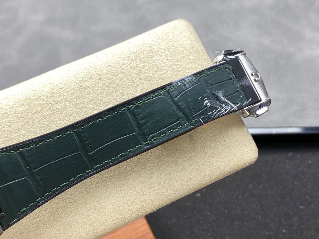CONSTELLATION 41 MM SILVER CASE WITH GREEN FOREST DIAL AND LEATHER STRAP