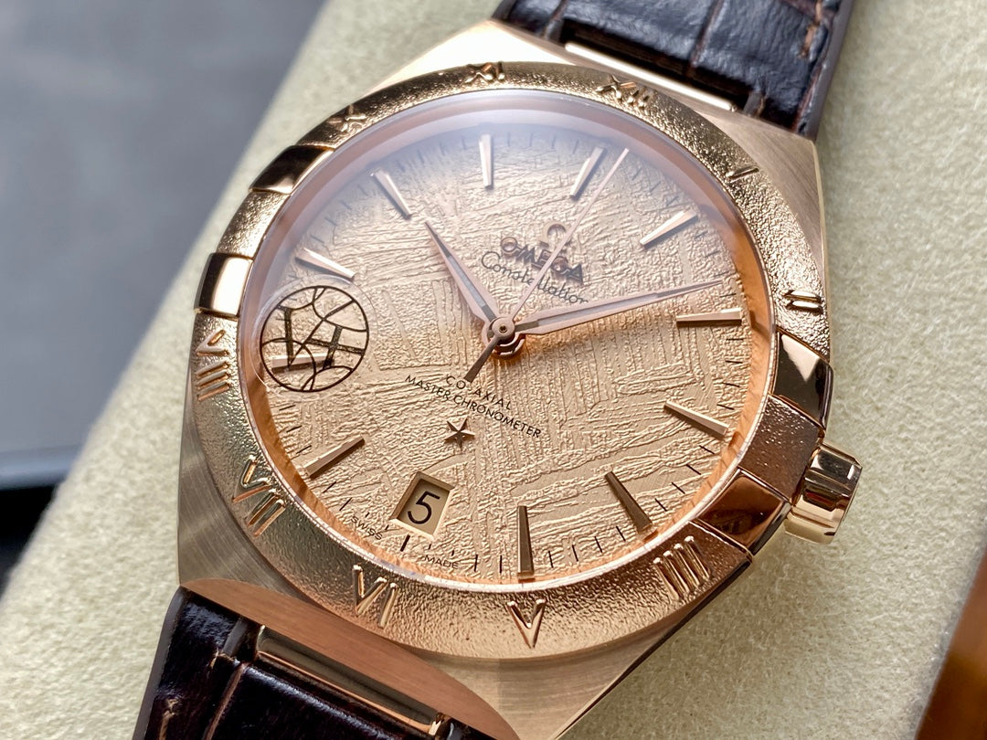 CONSTELLATION 39 MM WATCH YELLOW GOLD CASE WITH HICKORY BROWN LEATHER STRAP