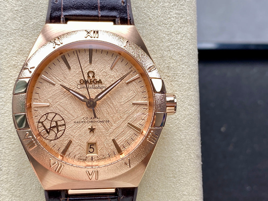 CONSTELLATION 39 MM WATCH YELLOW GOLD CASE WITH HICKORY BROWN LEATHER STRAP