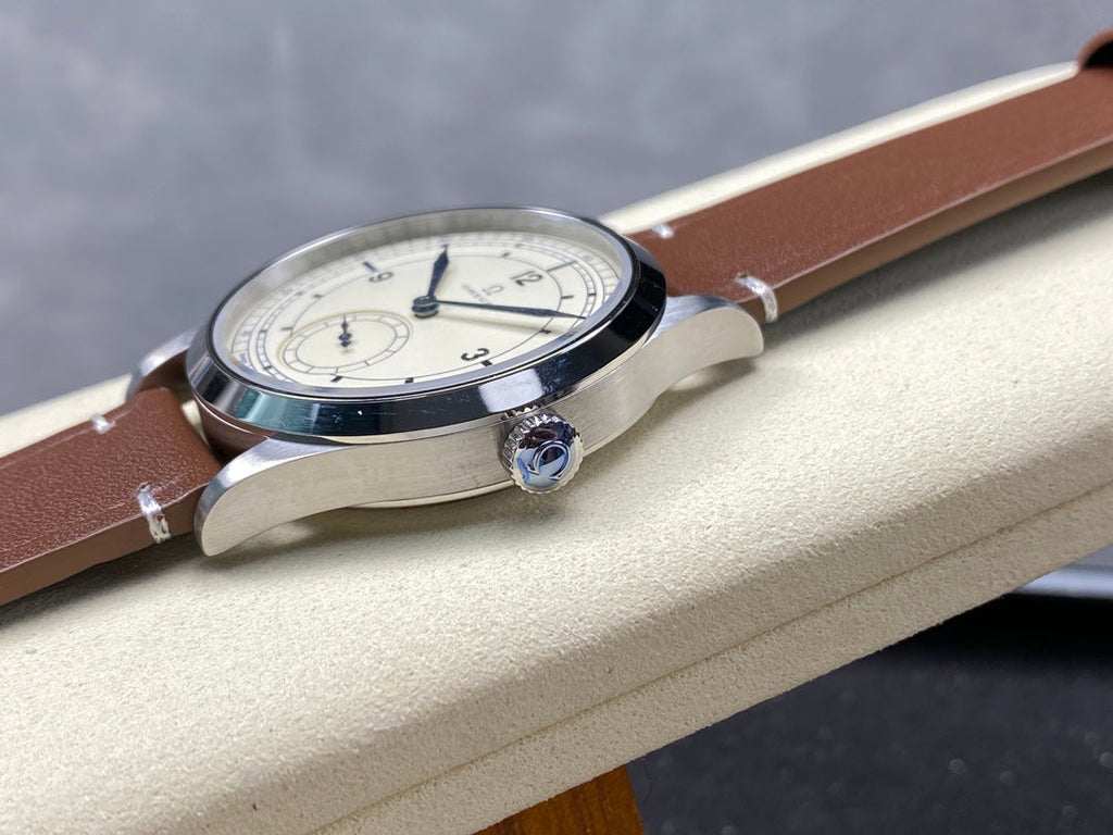SPECIALITIES CK 859 WATCH SILVER CASE WITH CARAMEL BROWN LEATHER STRAP