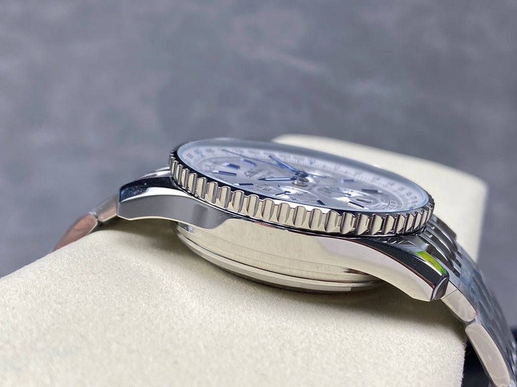 NAVITIMER B01 CHRONOGRAPH 43 ALL STEEL SILVER MIX WHITE DIAL