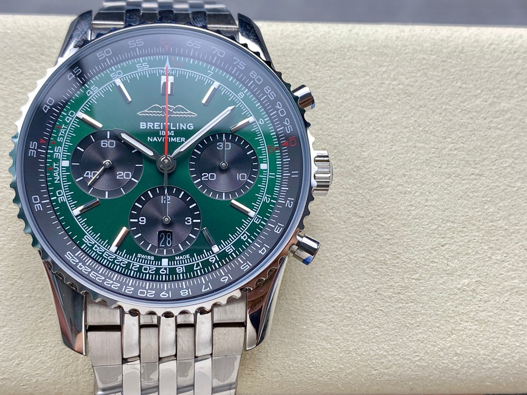 NAVITIMER B01 CHRONOGRAPH 43 ALL STEEL GREEN MIX BLACK DIAL