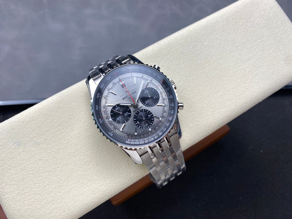 NAVITIMER B01 CHRONOGRAPH 43 ALL STEEL SILVER MIX BLACK DIAL
