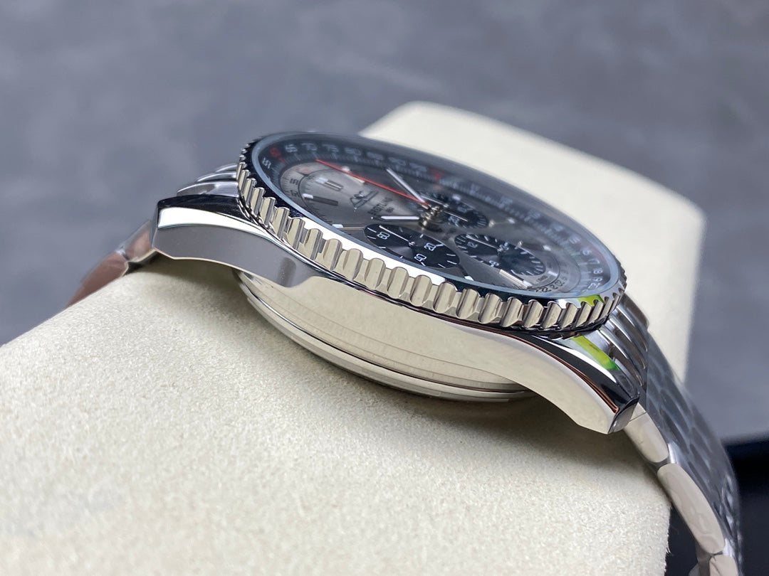 NAVITIMER B01 CHRONOGRAPH 43 ALL STEEL SILVER MIX BLACK DIAL