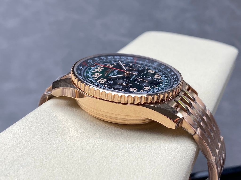 NAVITIMER B01 CHRONOGRAPH 43 ALL RED GOLD BLACK MIX GREEN DIAL