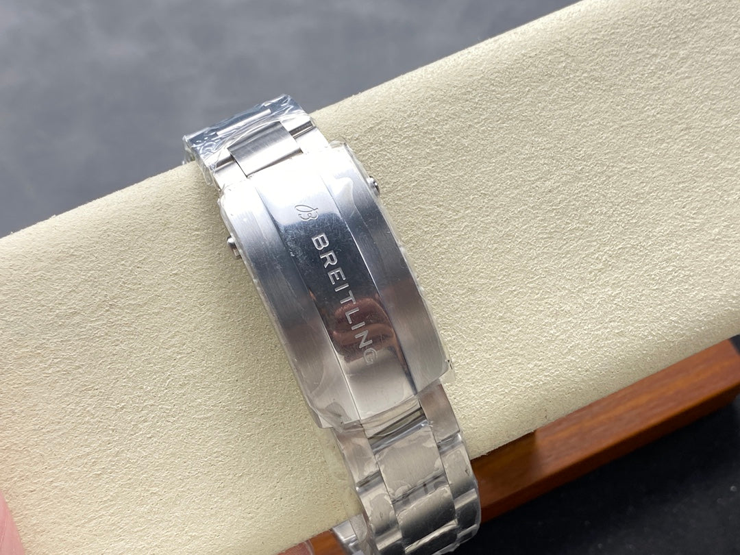 AVENGER AUTOMATIC 42 ALL STEEL GREEN DIAL