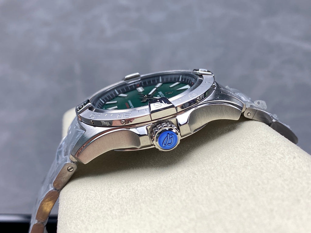 AVENGER AUTOMATIC 42 ALL STEEL GREEN DIAL