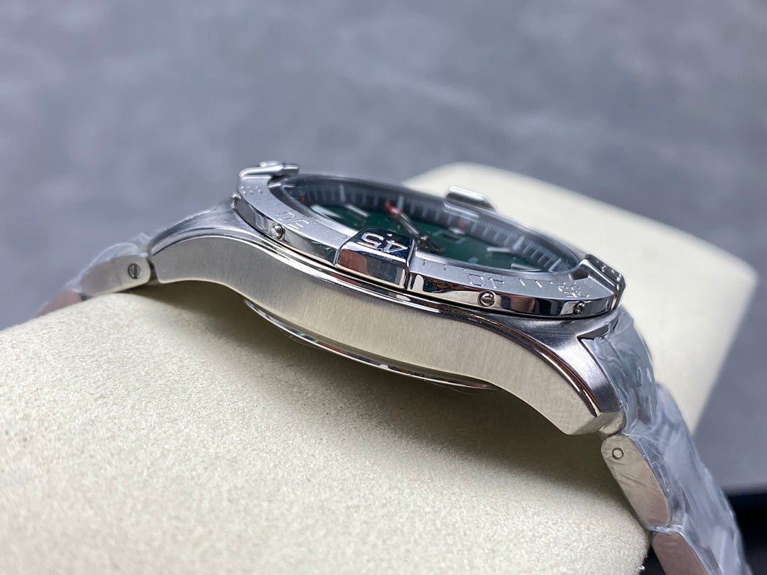 AVENGER AUTOMATIC 42 ALL STEEL GREEN DIAL