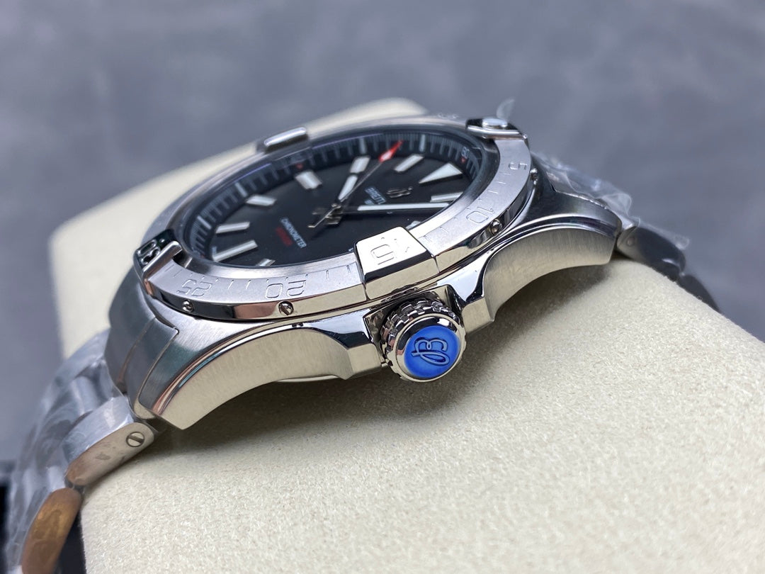AVENGER AUTOMATIC 42 ALL STEEL BLACK DIAL