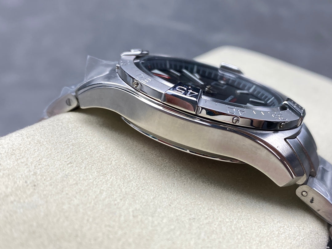 AVENGER AUTOMATIC 42 ALL STEEL BLACK DIAL
