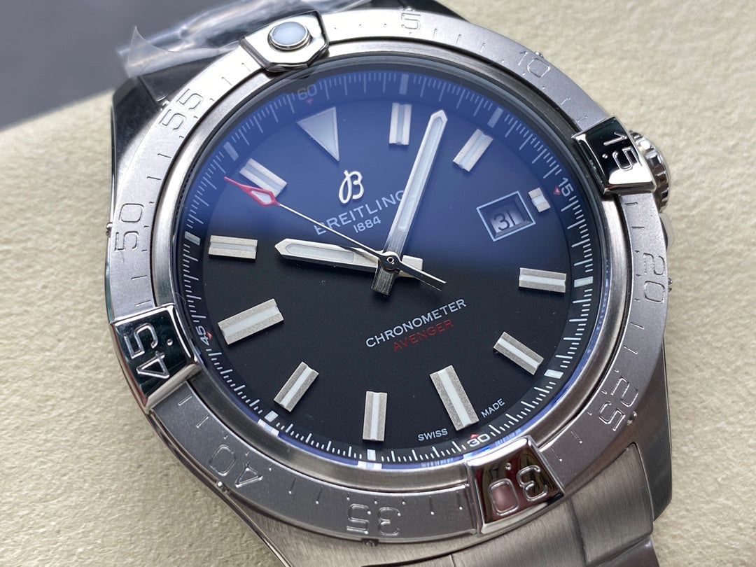 AVENGER AUTOMATIC 42 ALL STEEL BLACK DIAL