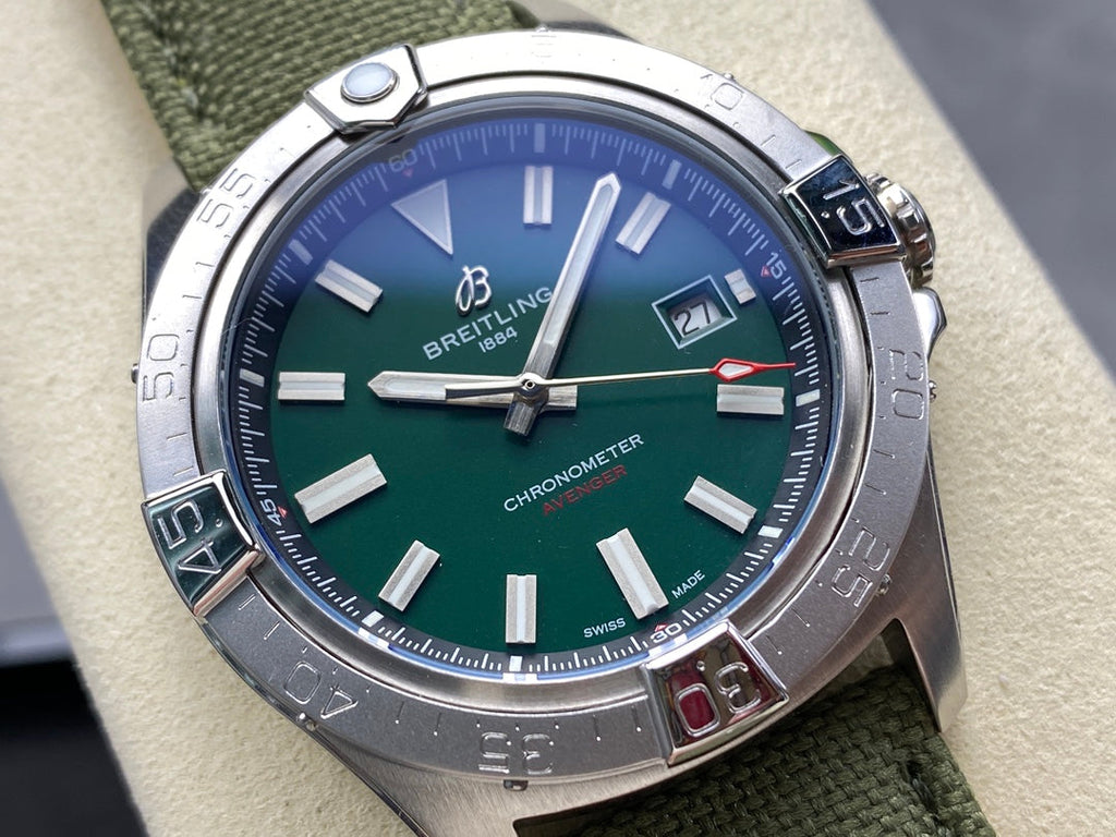 AVENGER AUTOMATIC 42 STEEL CASE GREEN NYLON STRAP